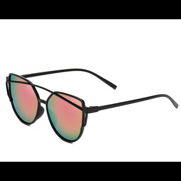 Blue/Green MirroredCat Eye Crosswire Sunglasses - Picture 3 of 6